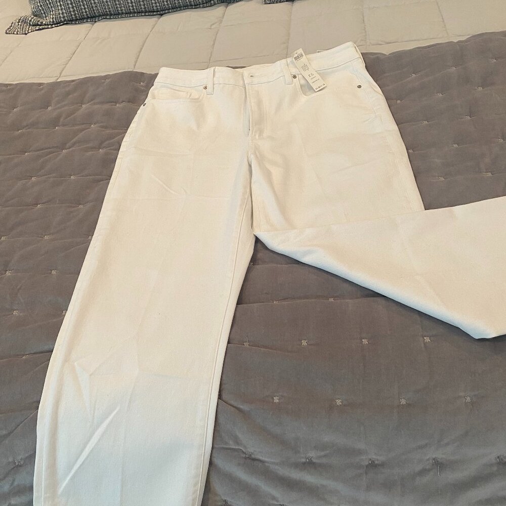 NWT Chico's white denim high rise straight leg crop jeans size 2.5
